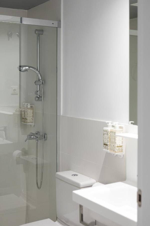 Apartamentos Las Torres มาดริด ภายนอก รูปภาพ